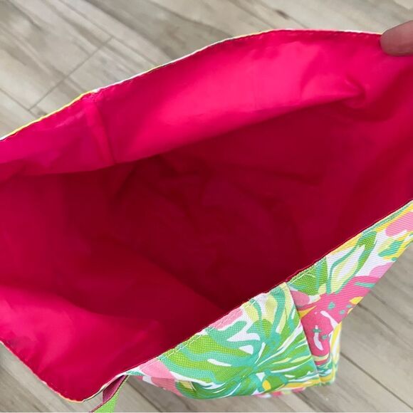 Lilly Pulitzer x Estée Lauder Tropical Banana Tote Bag beach - Picture 4 of 4